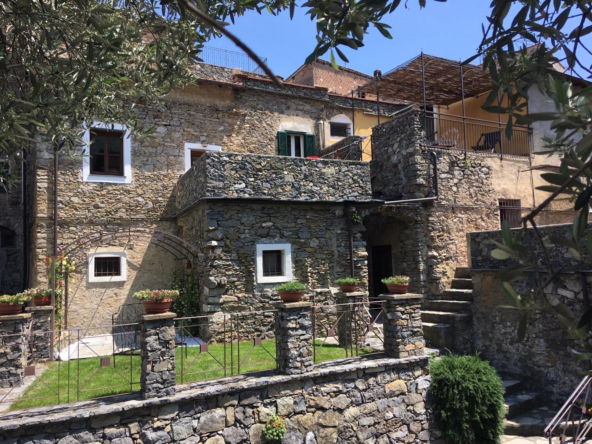 مبيت وإفطار Colletta La Casa Dei Nonni Castelbianco المظهر الخارجي الصورة